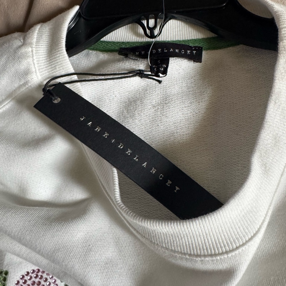 - White Après Pickleball Sweatshirt - Picture 4 of 6